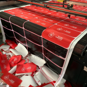 CẮT LASER GIA CÔNG TÚI DA ĐỎ